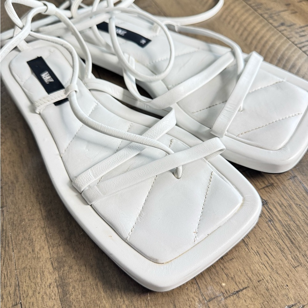 Zara White Modern Sandals with Geometric Design